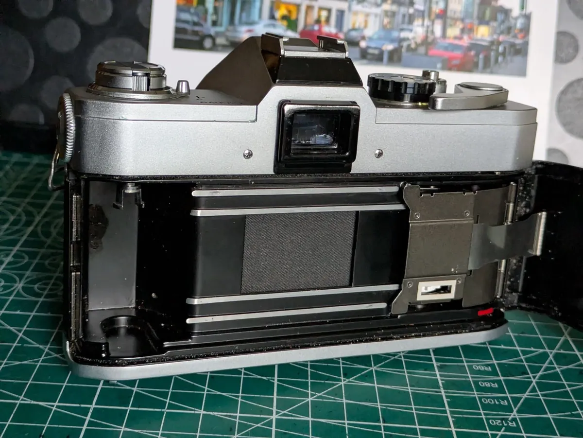 🎞️ Canon FT QL + 50mm 1.8 lens - Image 3