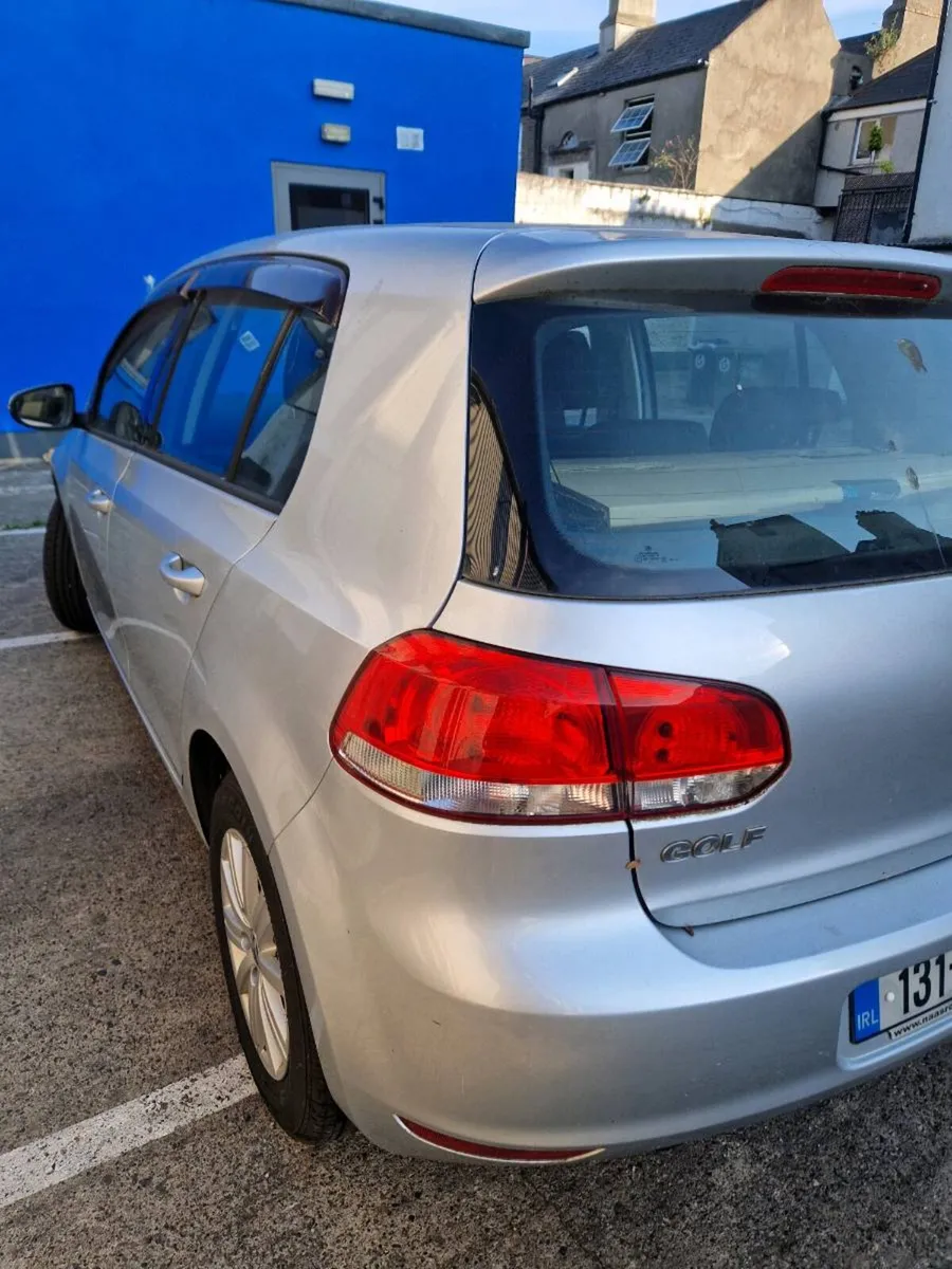 2013 vw golf automatic only 90000 km read ad - Image 3