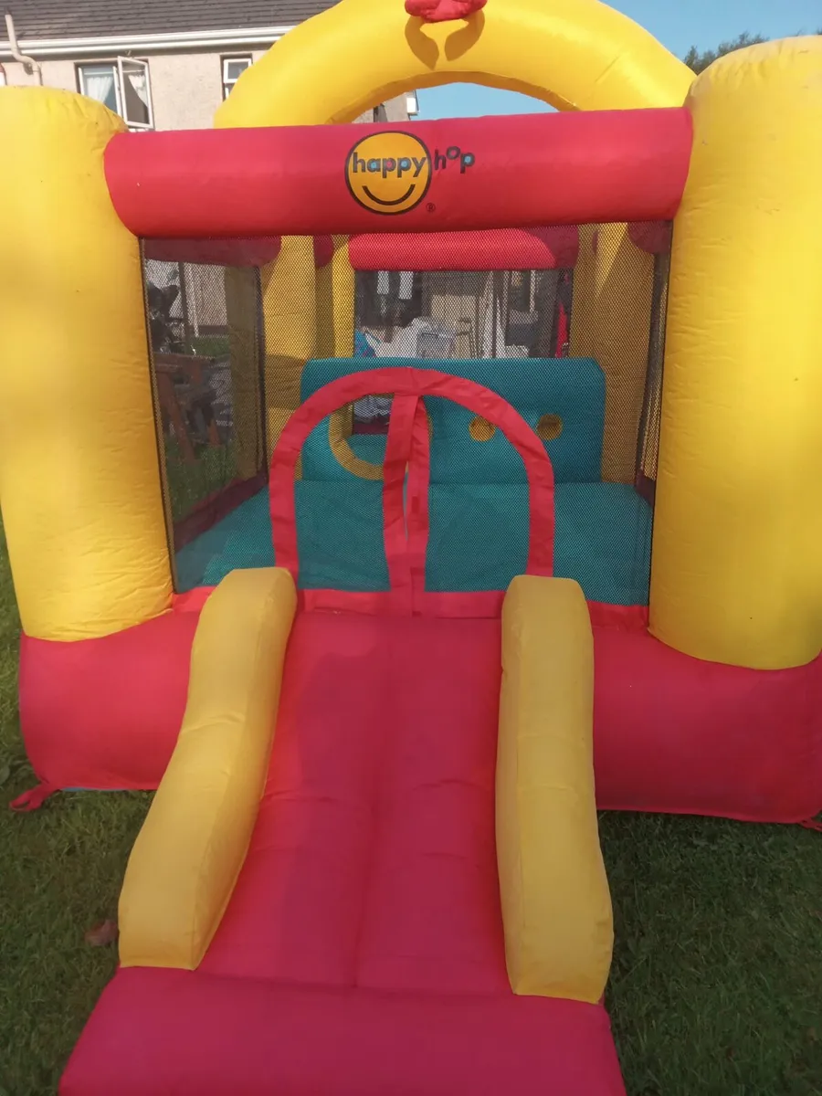 Bouncy Castle - Image 3