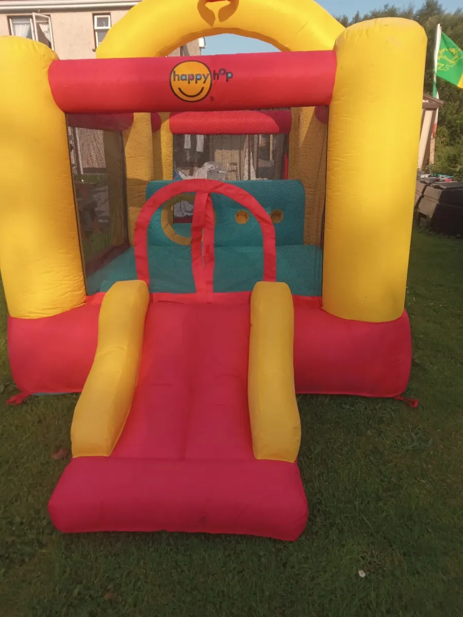 Bouncy Castle - Image 4