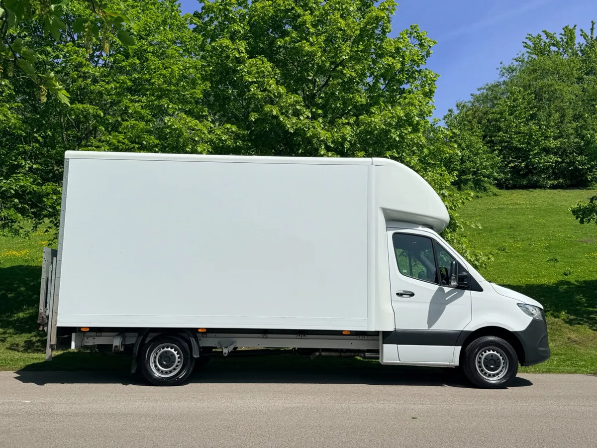 VB - 2021 Mercedes-Benz Sprinter Luton Box Van - Image 1