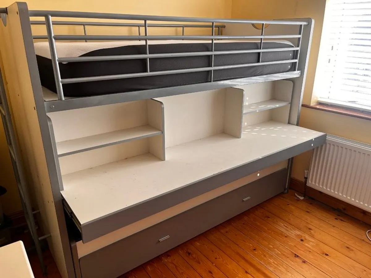 Bunk bed with pull-out desk - Image 2