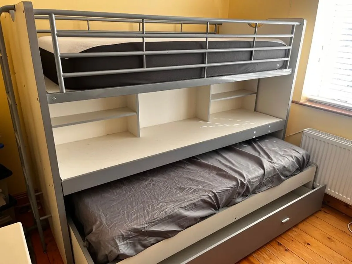 Bunk bed with pull-out desk - Image 3