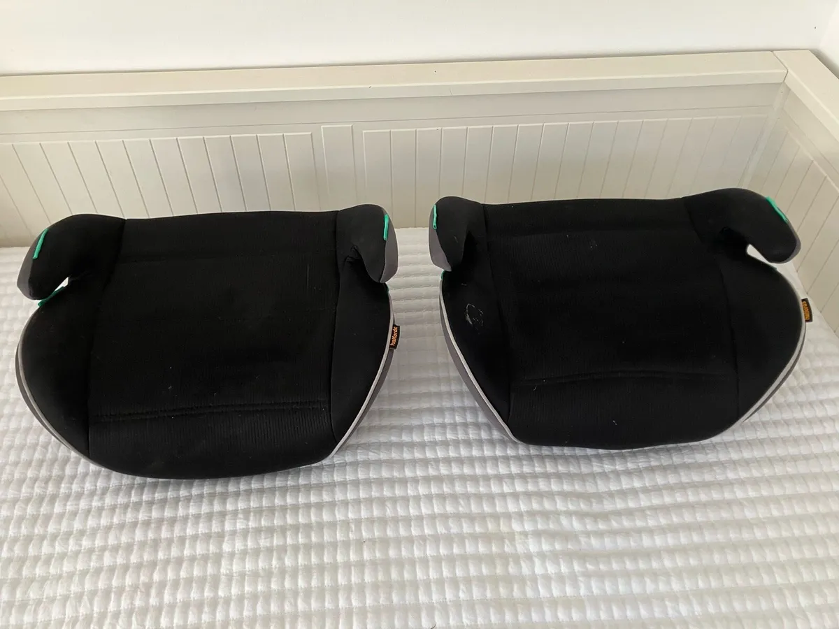 Child’s booster car seat - Image 1