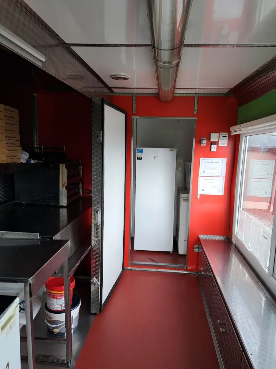 Food truck - Image 2