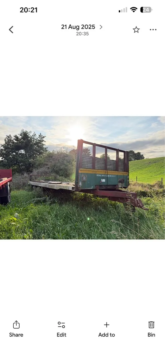 Bale trailer - Image 2