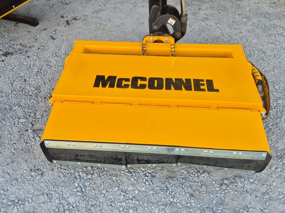 Mcconnel PA5570 Hedgecutter - Image 4