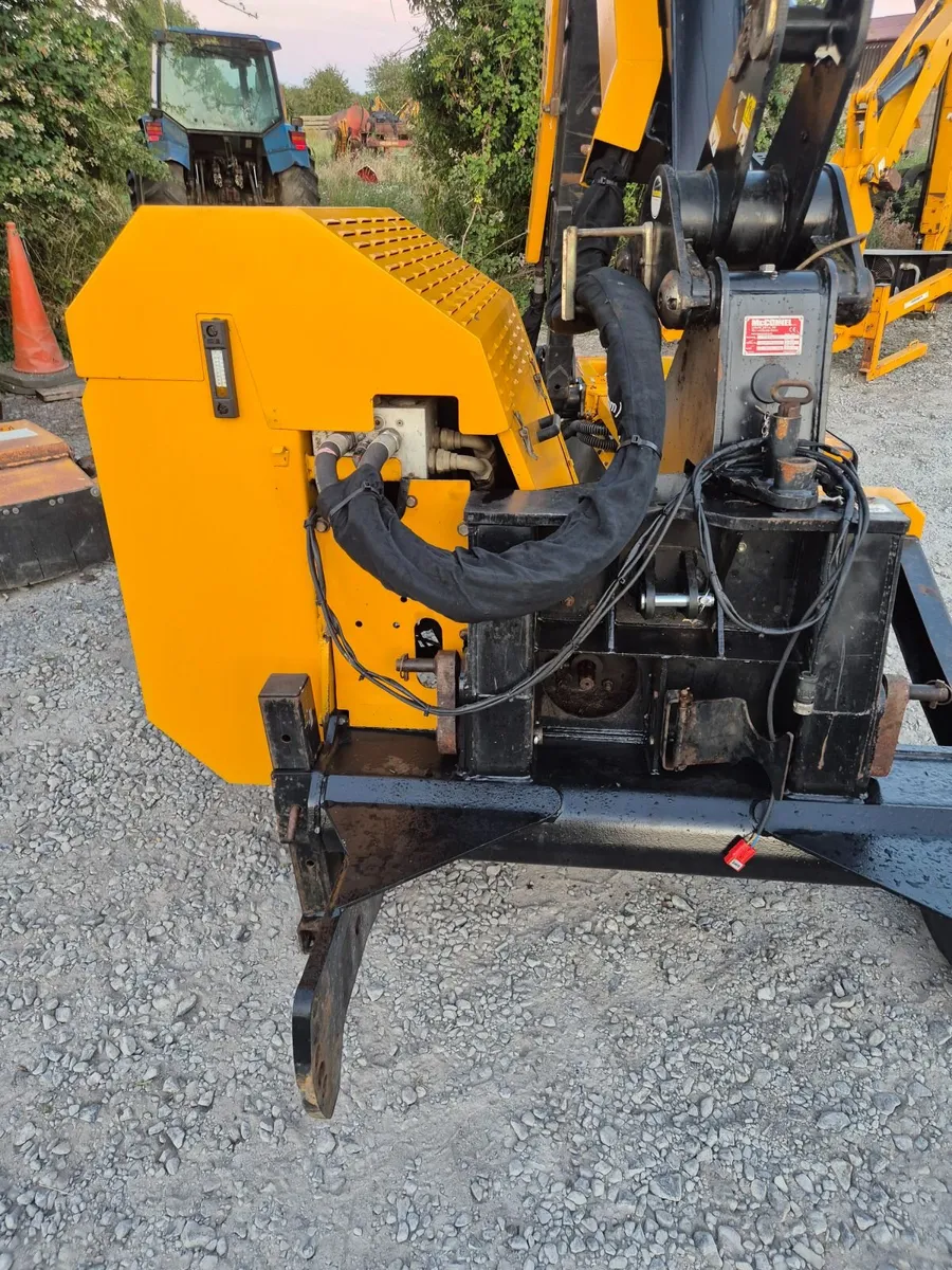 Mcconnel PA6500T Hedgecutter - Image 3