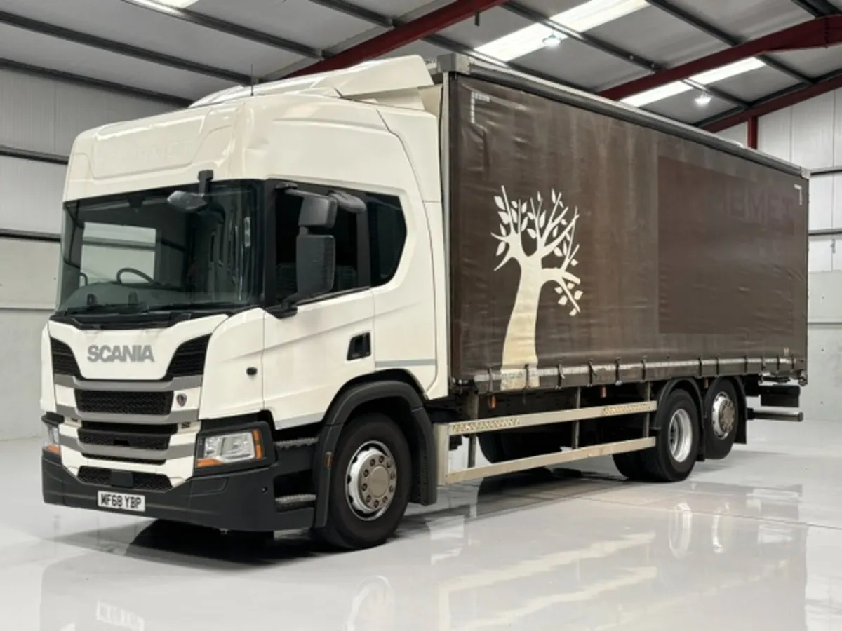 2018 SCANIA P320 6X2 CURTAINSIDER - Image 3