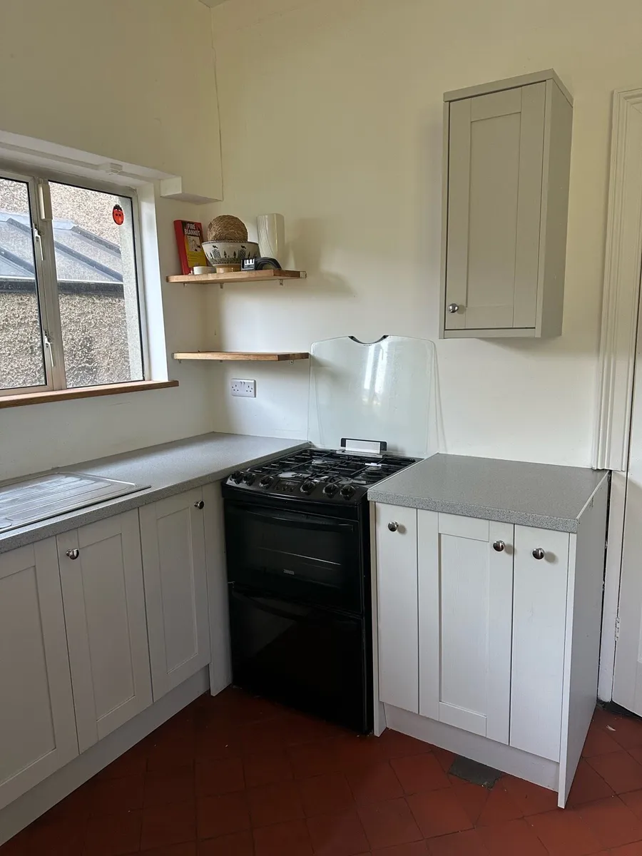 Kitchen - Image 2