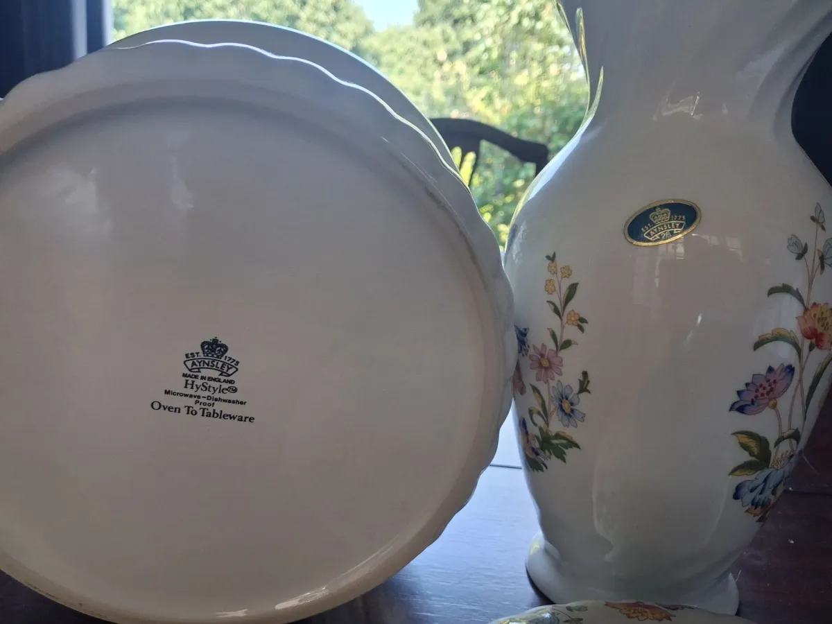 Aynsley Fine Bone China Cottage Garden Set - Image 2
