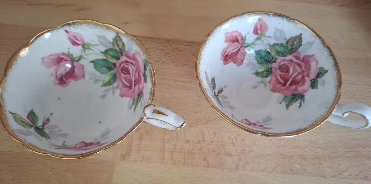 Rose motif china teacups - set of 2 - Image 1