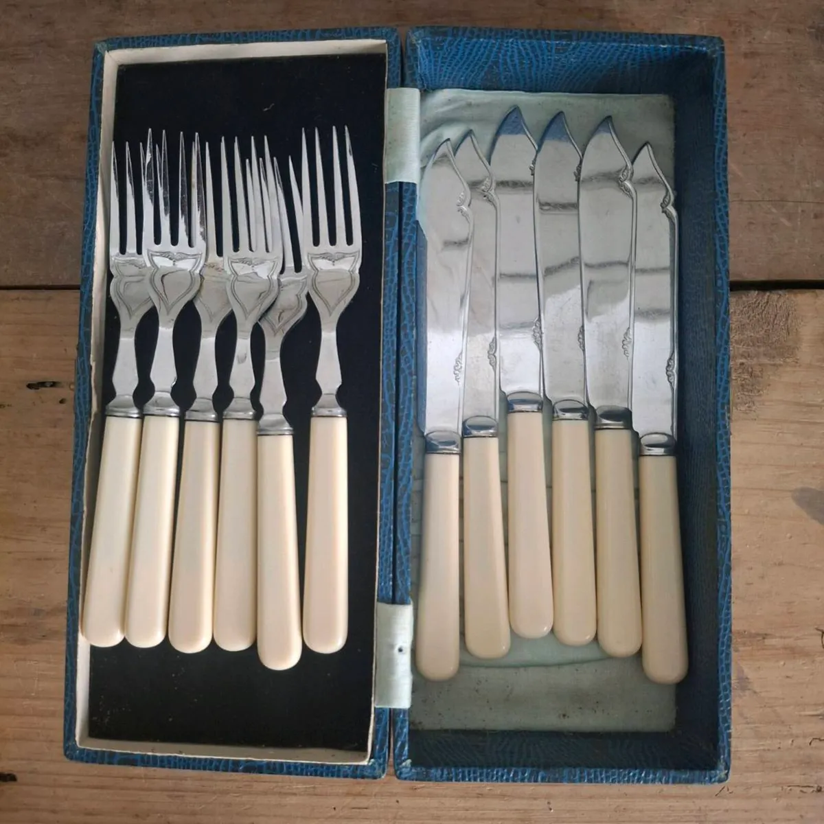 Faux Bone Fish Knives & Forks - Image 1