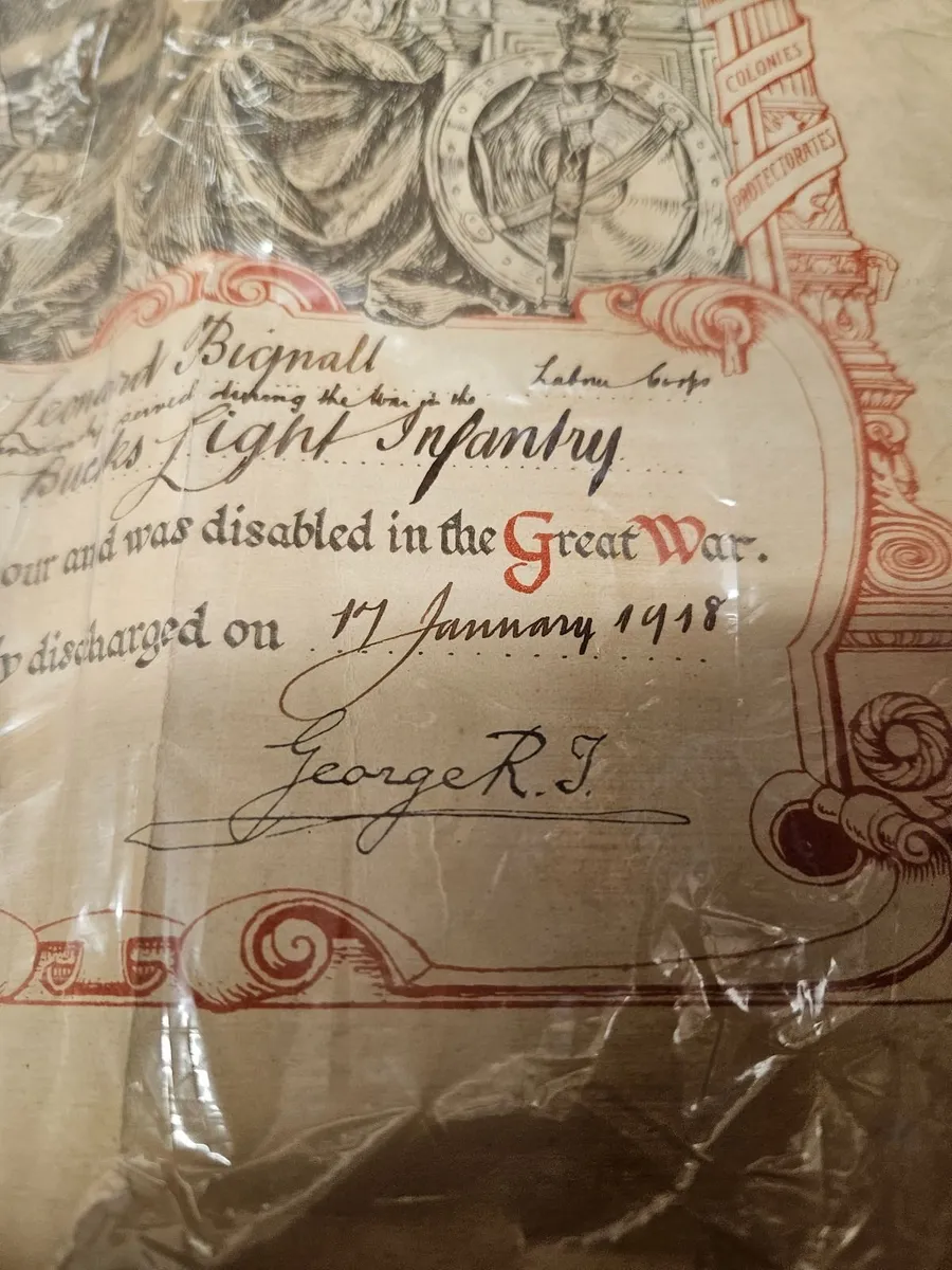 Vintage British WW1 Discharge Certificate - Image 4