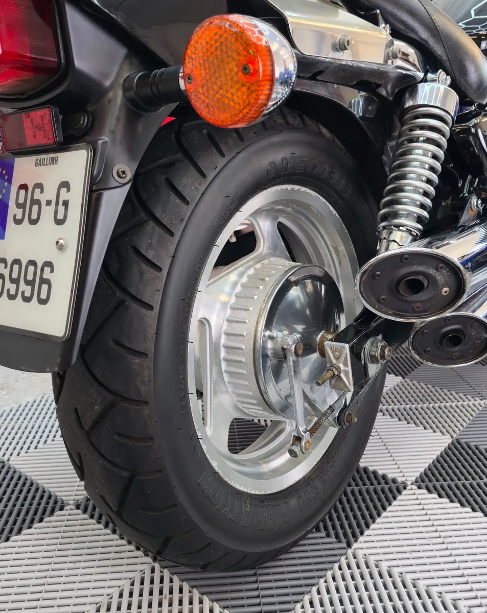 1996 Honda Magna VF750C - Image 4