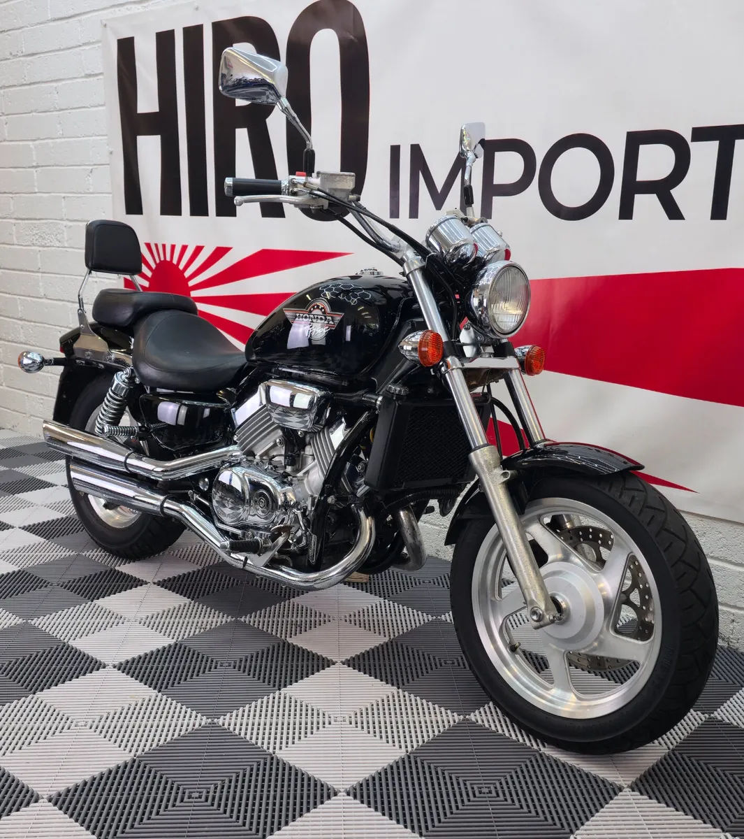 1996 Honda Magna VF750C - Image 2