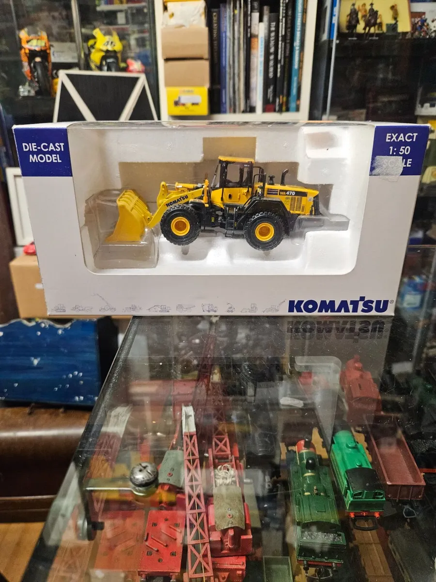 Corgi Universal Hobbies Komatsu Loader - Image 1