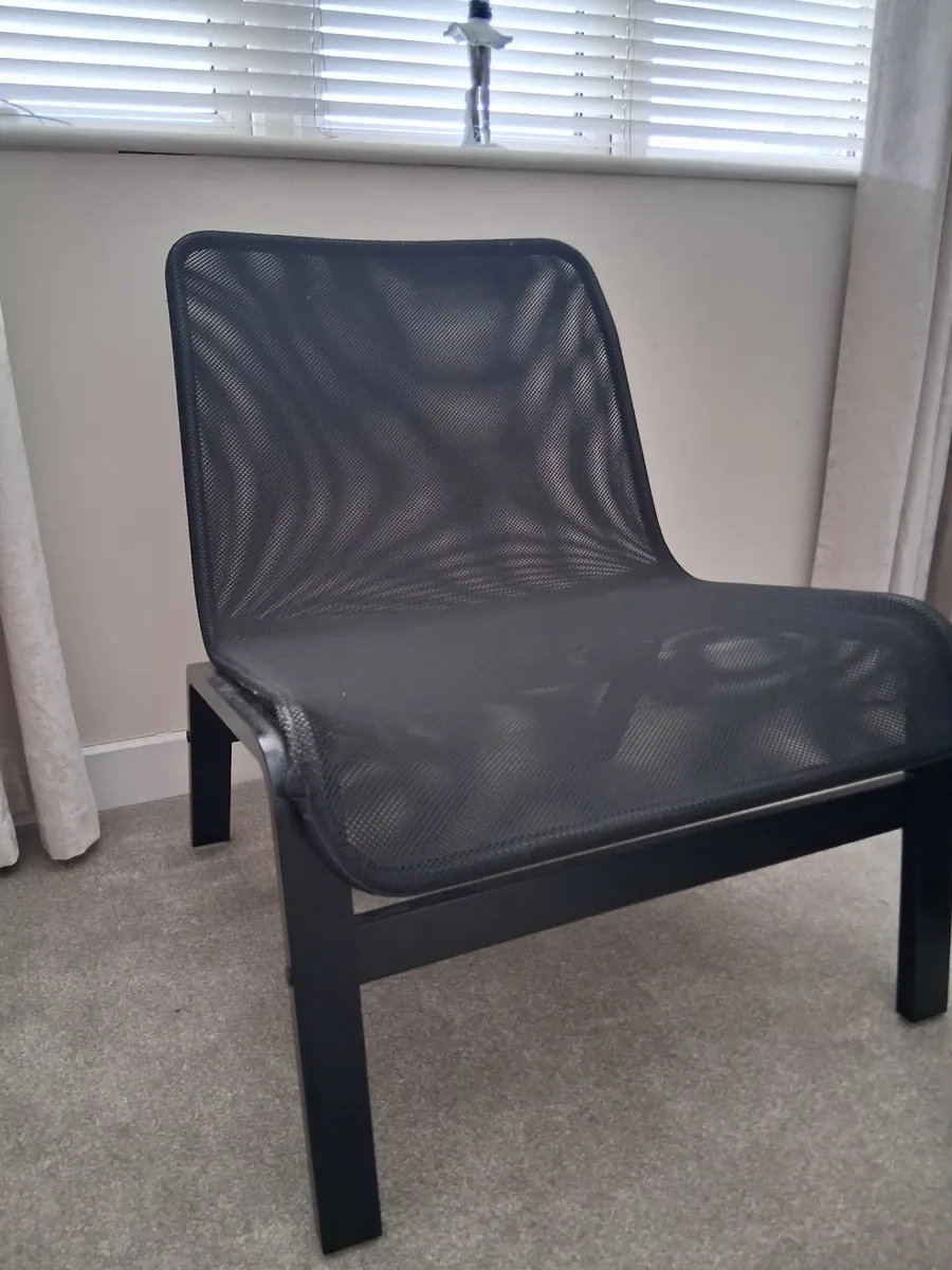 Chair for chilling - Image 1