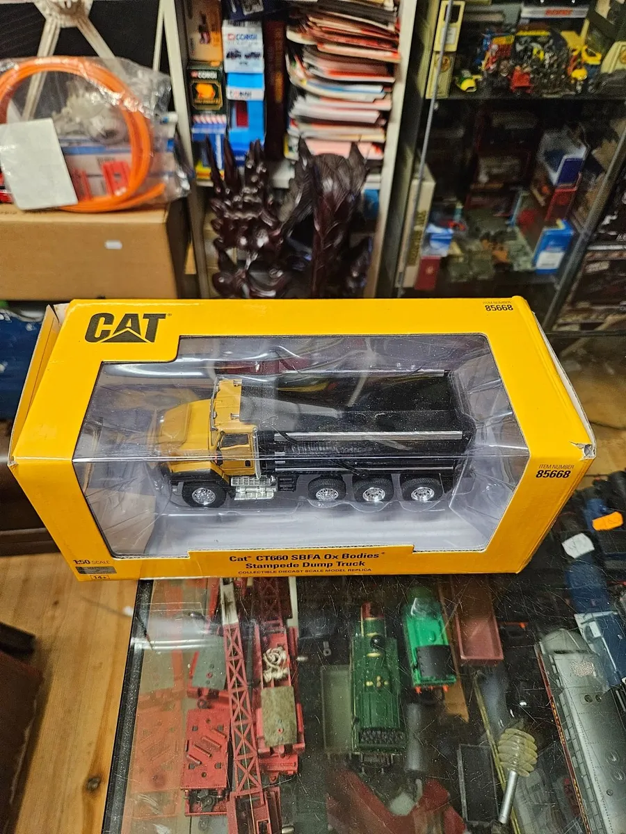 Corgi Norscot Caterpillar Dump Truck 1.50 - Image 3