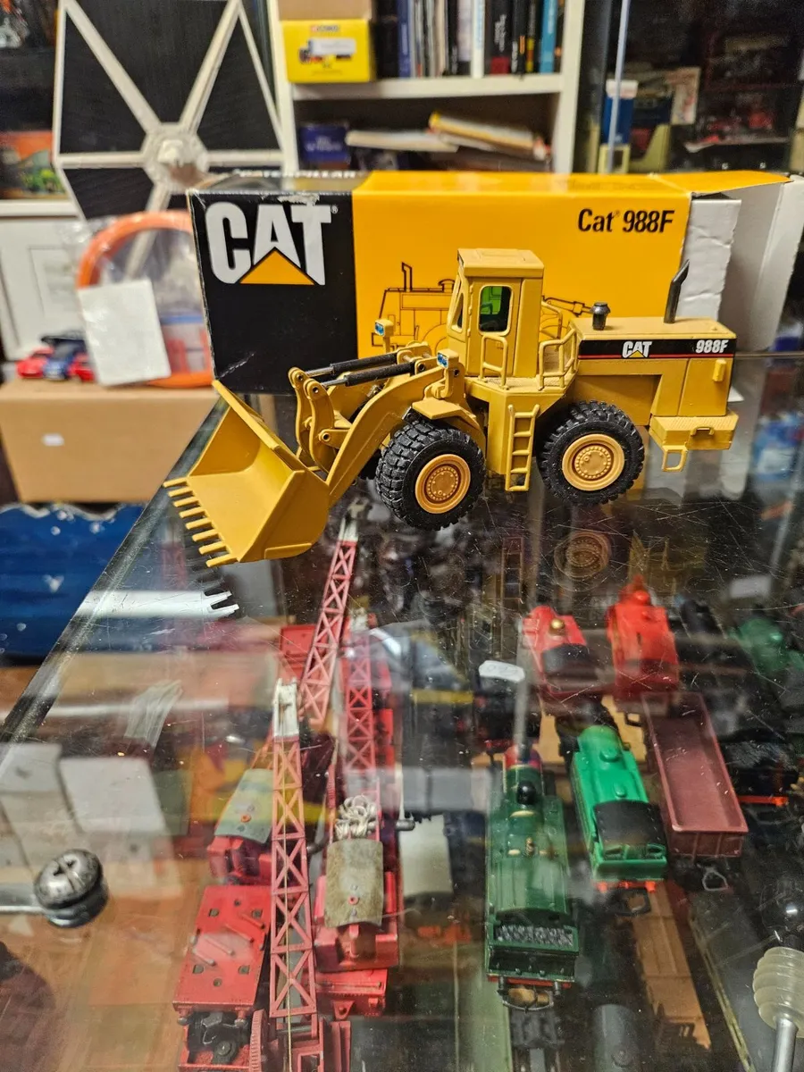 Corgi NZG Caterpillar Loader - Image 2