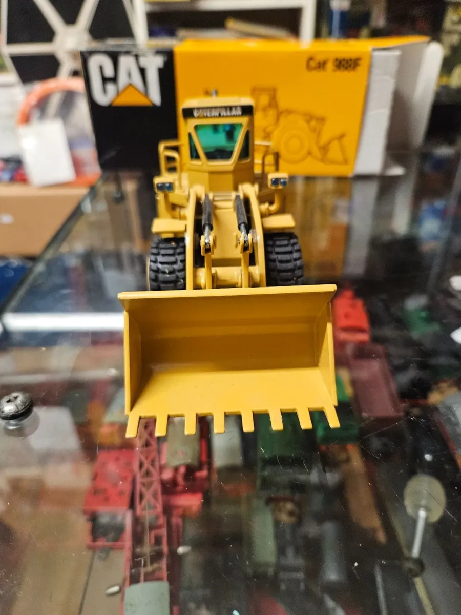 Corgi NZG Caterpillar Loader - Image 3