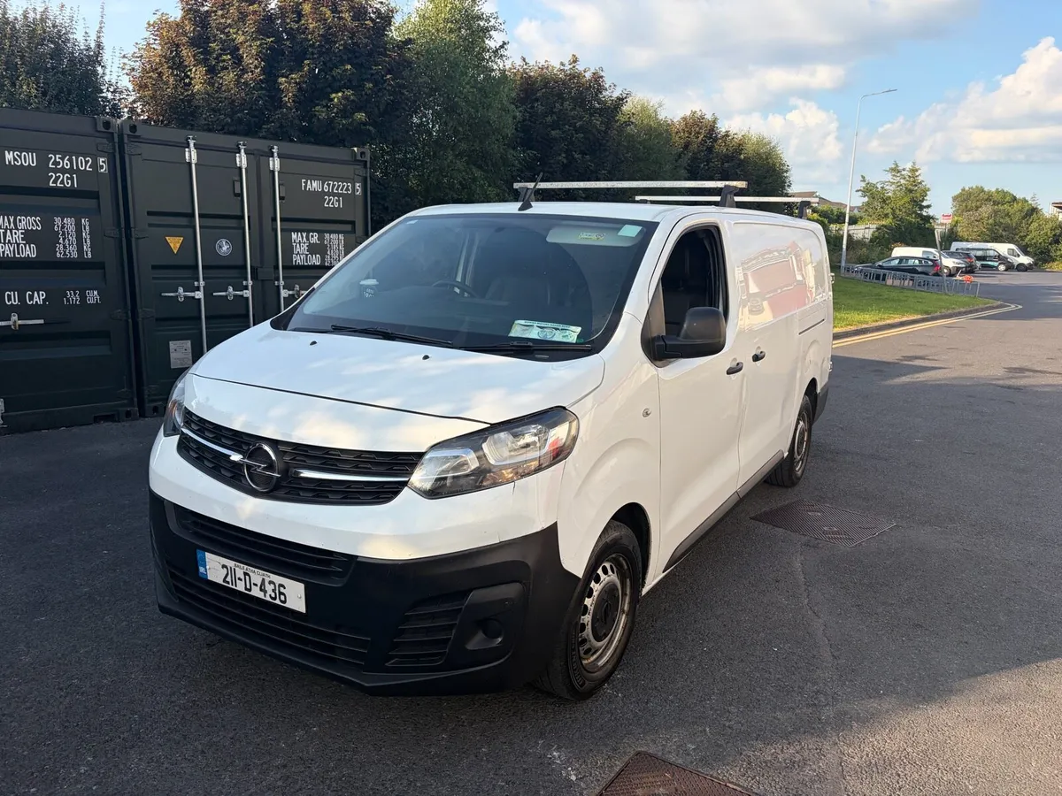 211 OPEL VIVARO TAX & DOE 1/27 - Image 1