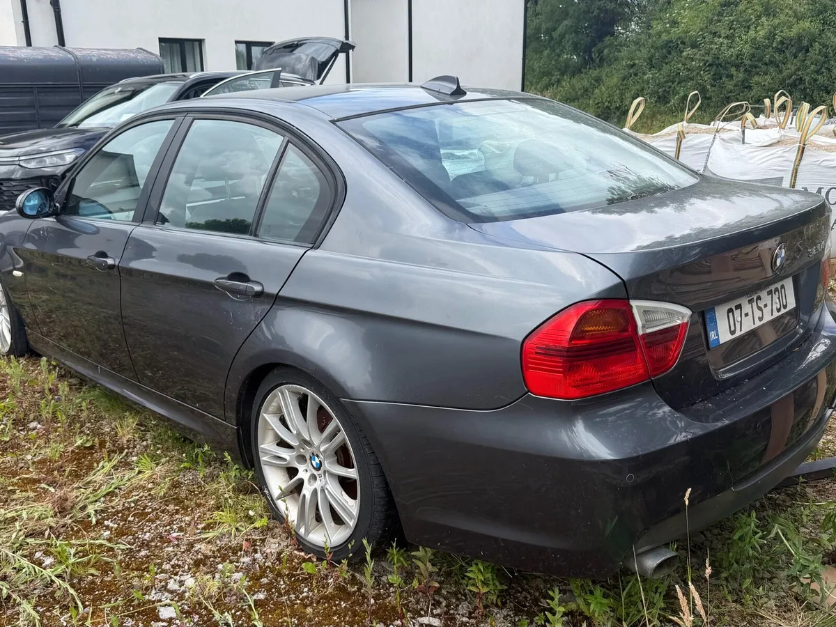BMW 320i M Sport Saloon - Spares or Repair - Image 3