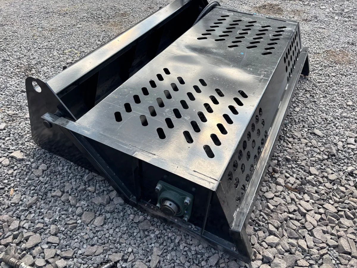 Stone collector to suit Skidsteer - Image 1
