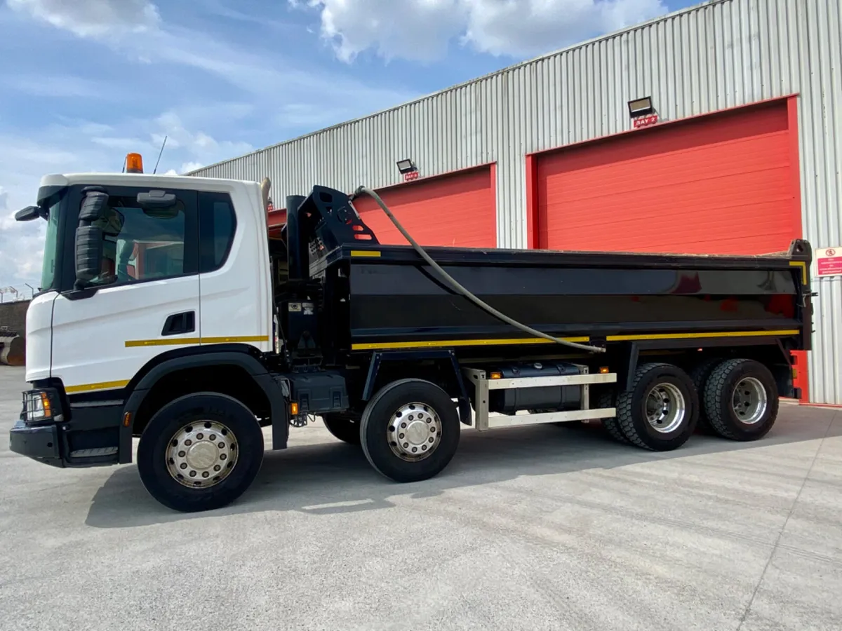 2022 Scania P410 XT 8x4 Tipper - Image 4