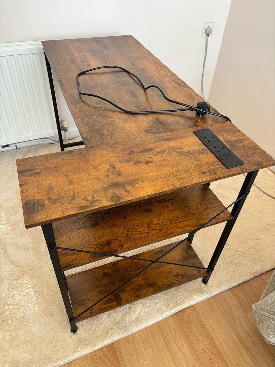 Office desk - Image 2
