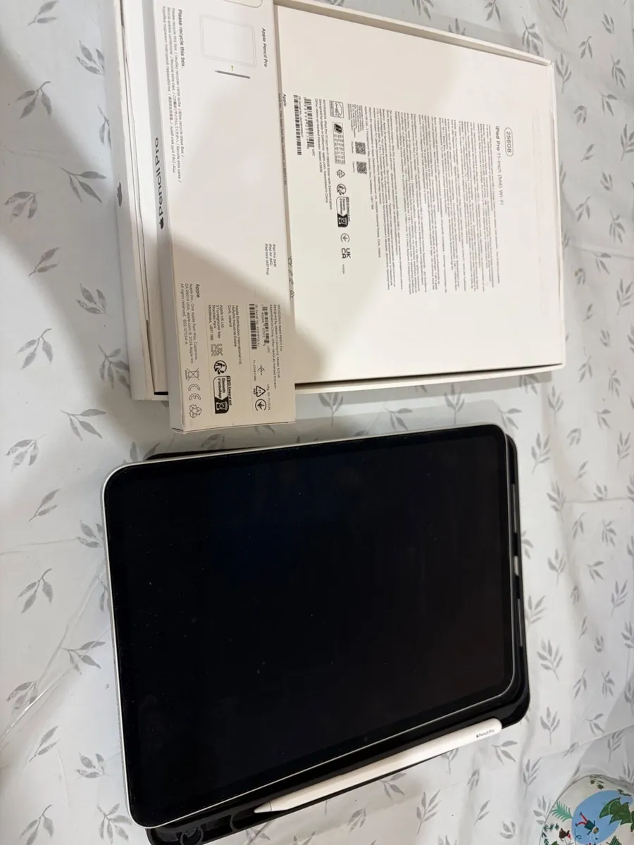Apple iPad pro with Apple Pencil pro with box - Image 1