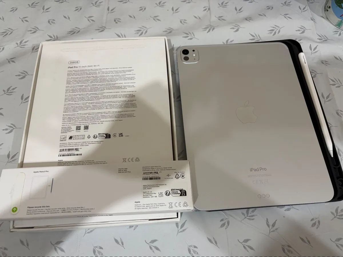 Apple iPad pro with Apple Pencil pro with box - Image 2