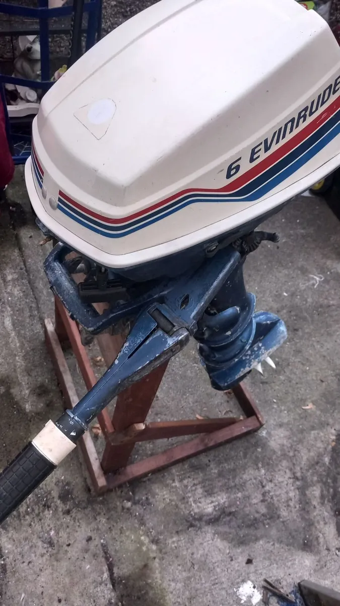 Outboard motors - Image 1