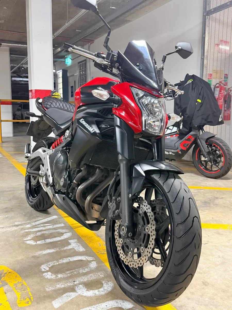 Kawasaki ER6N - Image 1