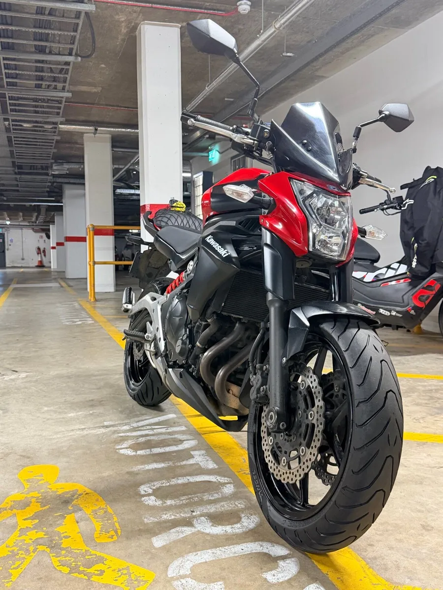 Kawasaki ER6N - Image 2