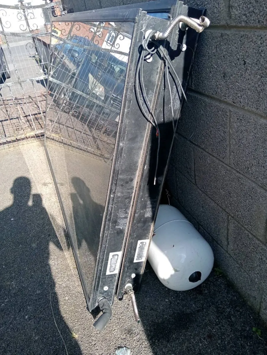 AR hot water solar thermal panels x 2 and extras - Image 2