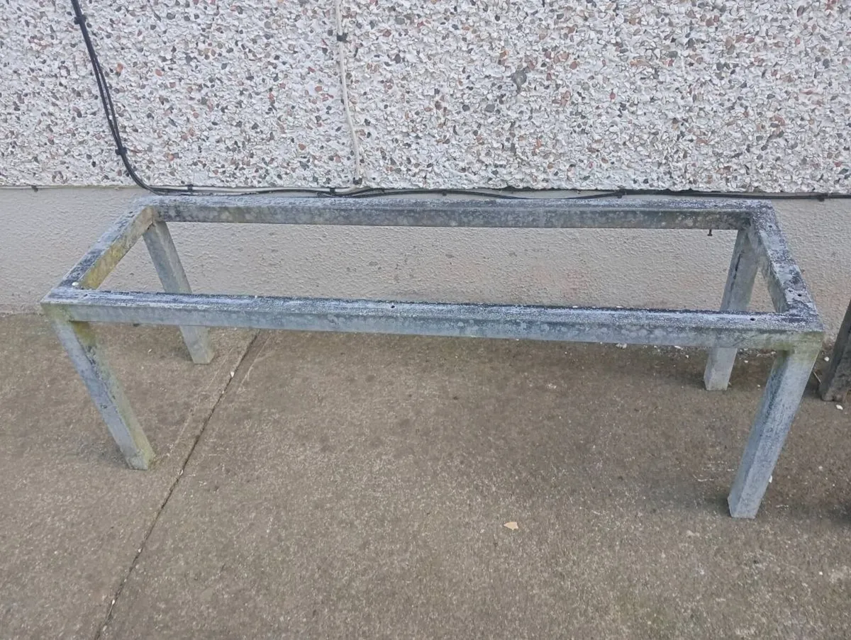 2 x garden benches - Image 3