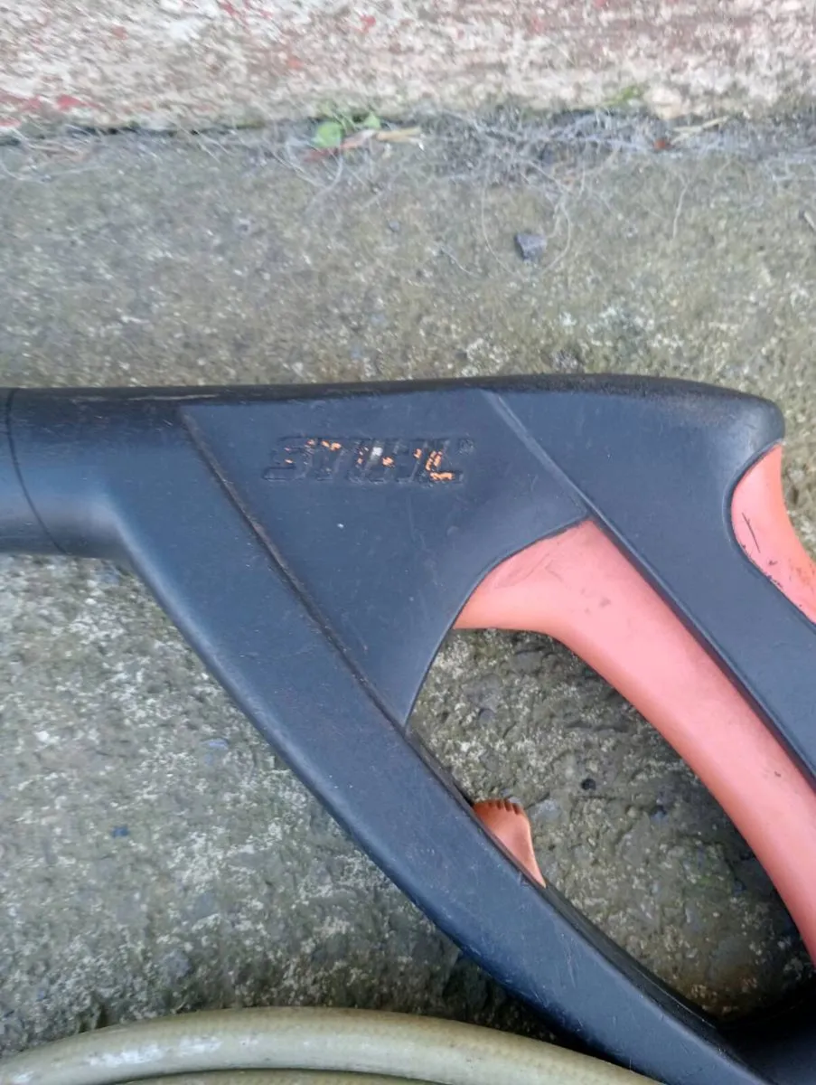 Stihl pressure washer gun and hose - Image 4