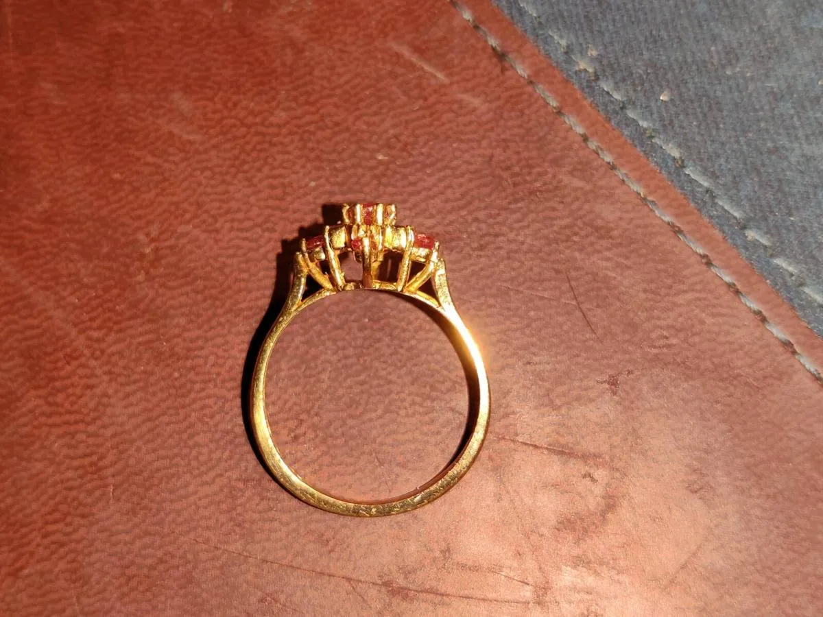 RARE RUBY BYSTANTINE, 9CT THICK Gold Dress Ring ! - Image 3