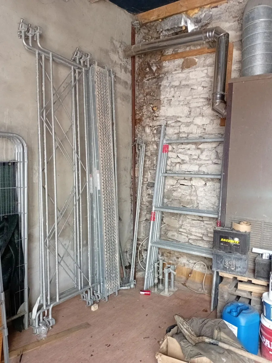 scaffolding tower - Image 2