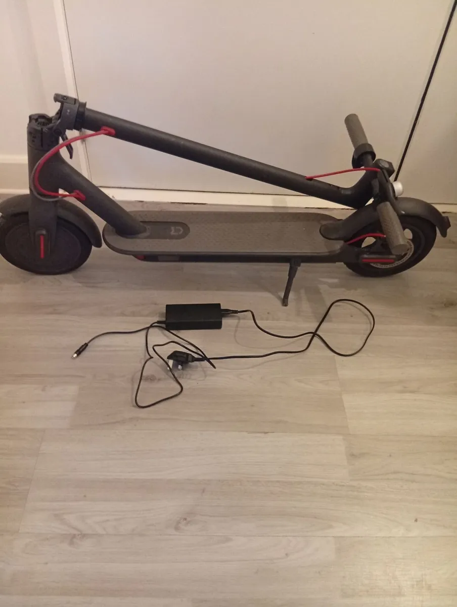 Electric Scooter Xiaomi M365 for parts/repair - Image 1