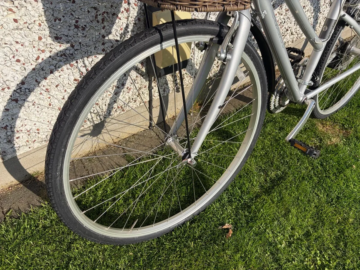 Giant CRS XS Ladies Hybrid Bicycle - Image 3
