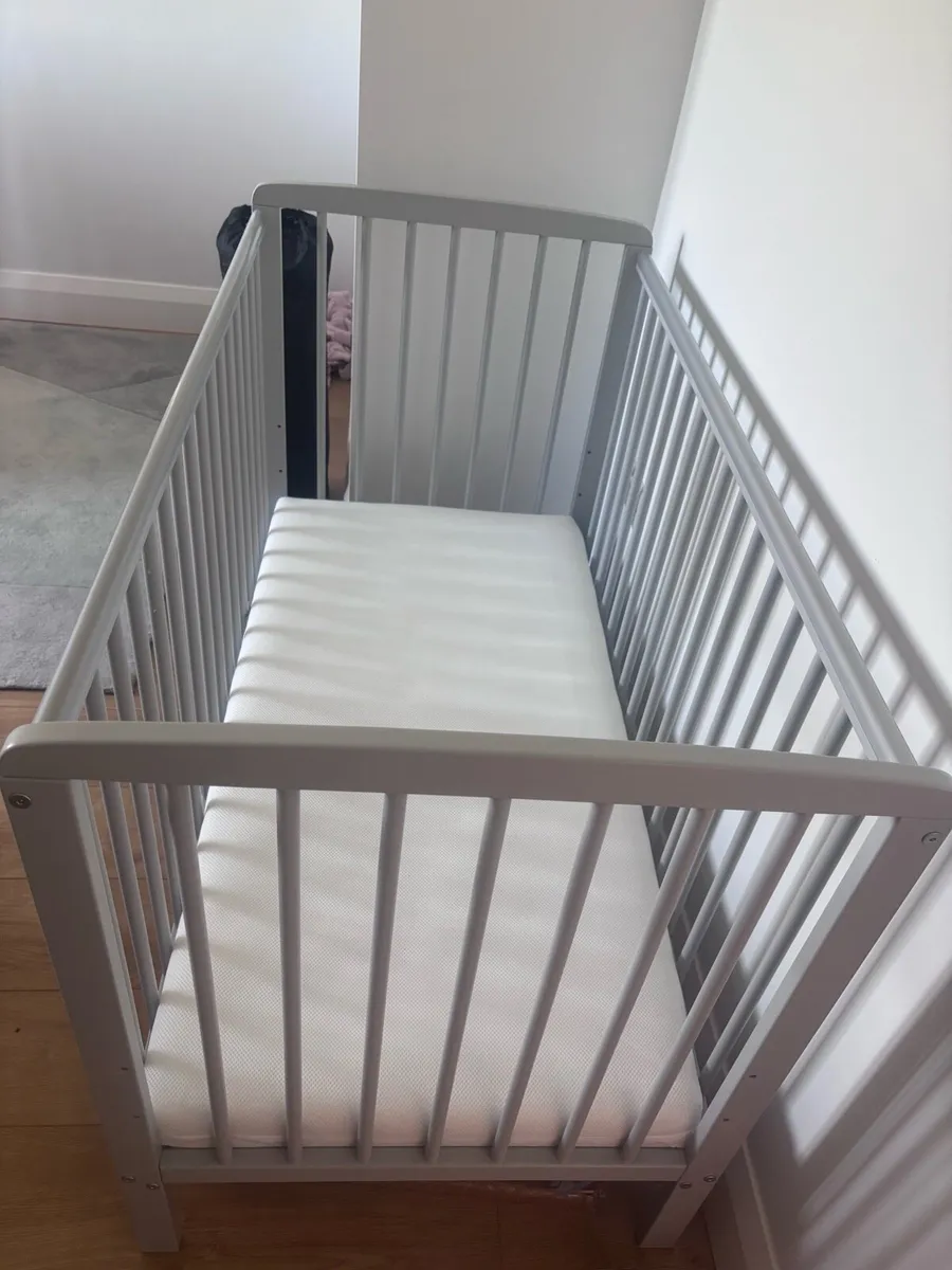 Cot - Image 2
