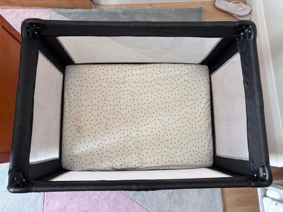 Travel cot - Image 4