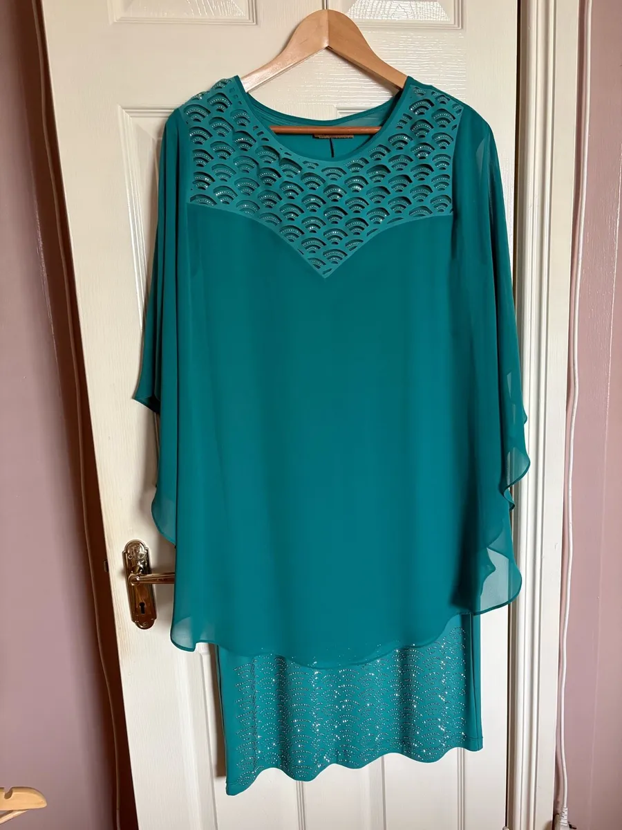Ladies dress - Image 3