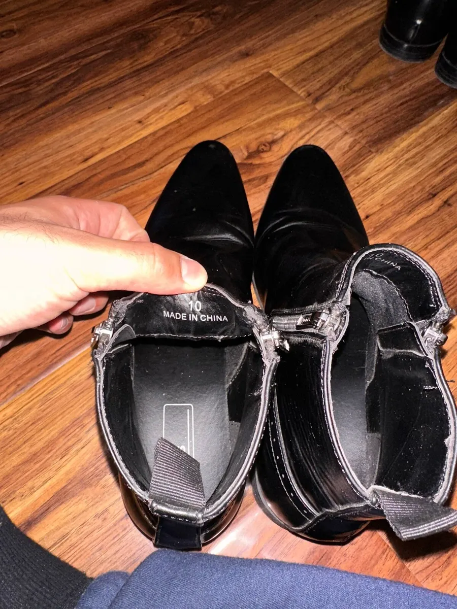 ASOS size 10 Men’s Boots - Image 3
