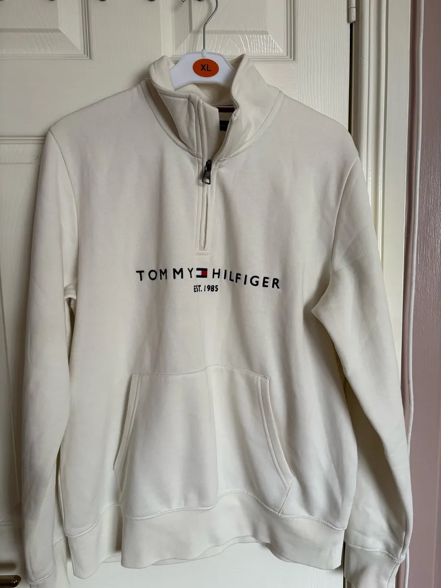 Tommy Hilfiger top - Image 2