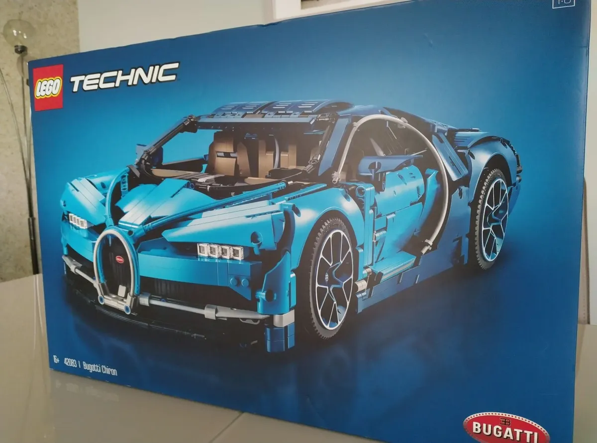 LEGO Techic Bugatti Chiron Set - Image 1