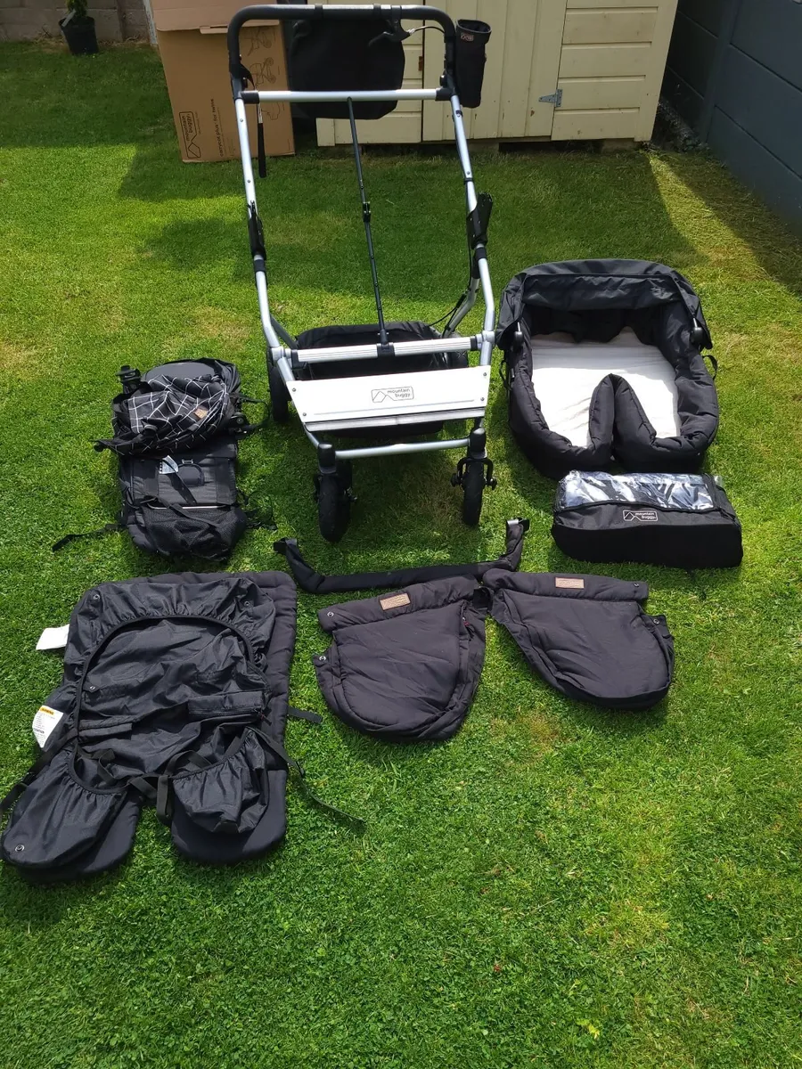 Mountain Buggy Duet Twin Pushchair + Carrycot - Image 4