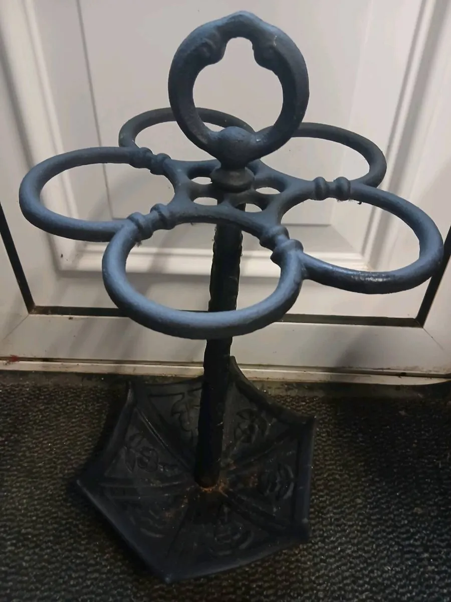 Umbrella stand - Image 1